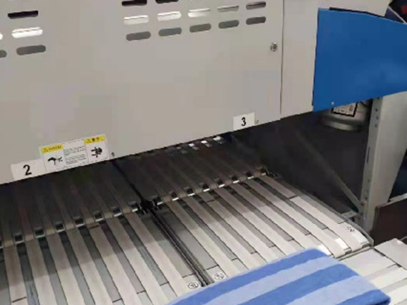 宝鸡巾类折叠机-01