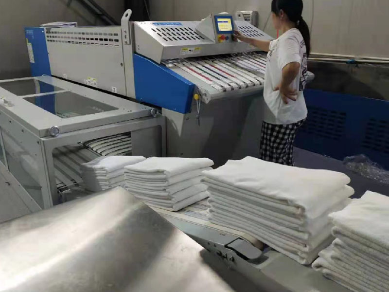 宝鸡巾类折叠机-02